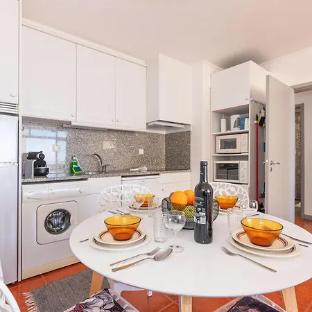 Varandas Da Rocha - Silhueta Citadina *